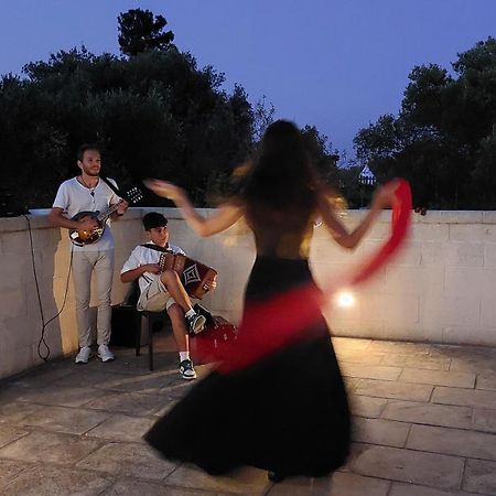 Trulli Aurasia Ostuni Bagian luar foto