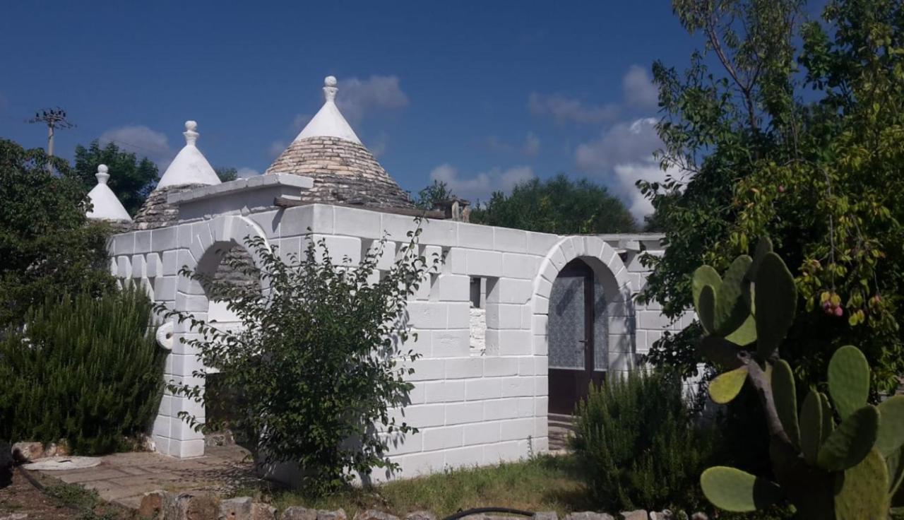 Trulli Aurasia Ostuni Bagian luar foto