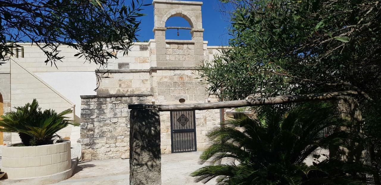 Trulli Aurasia Ostuni Bagian luar foto